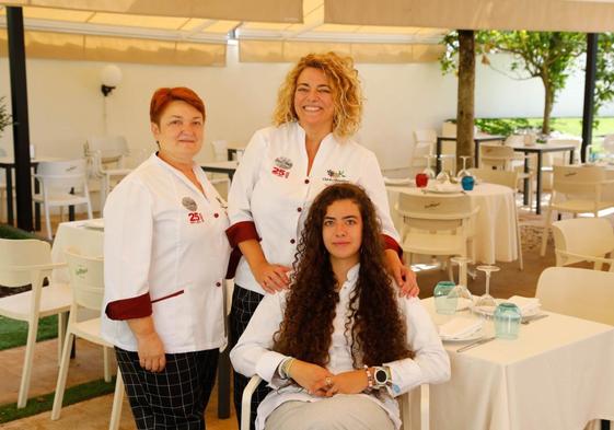 Beatriz, Noelia y Alejandra, las guisanderas de Los Pisones.