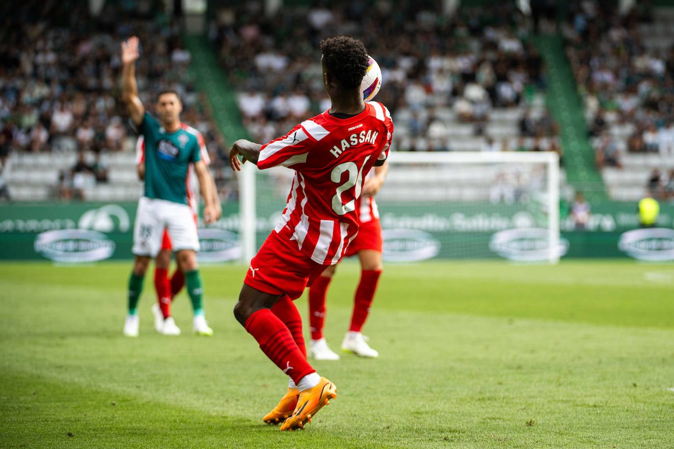 Las mejores imágenes del partido entre el Racing de Ferrol y el Sporting en A Malata