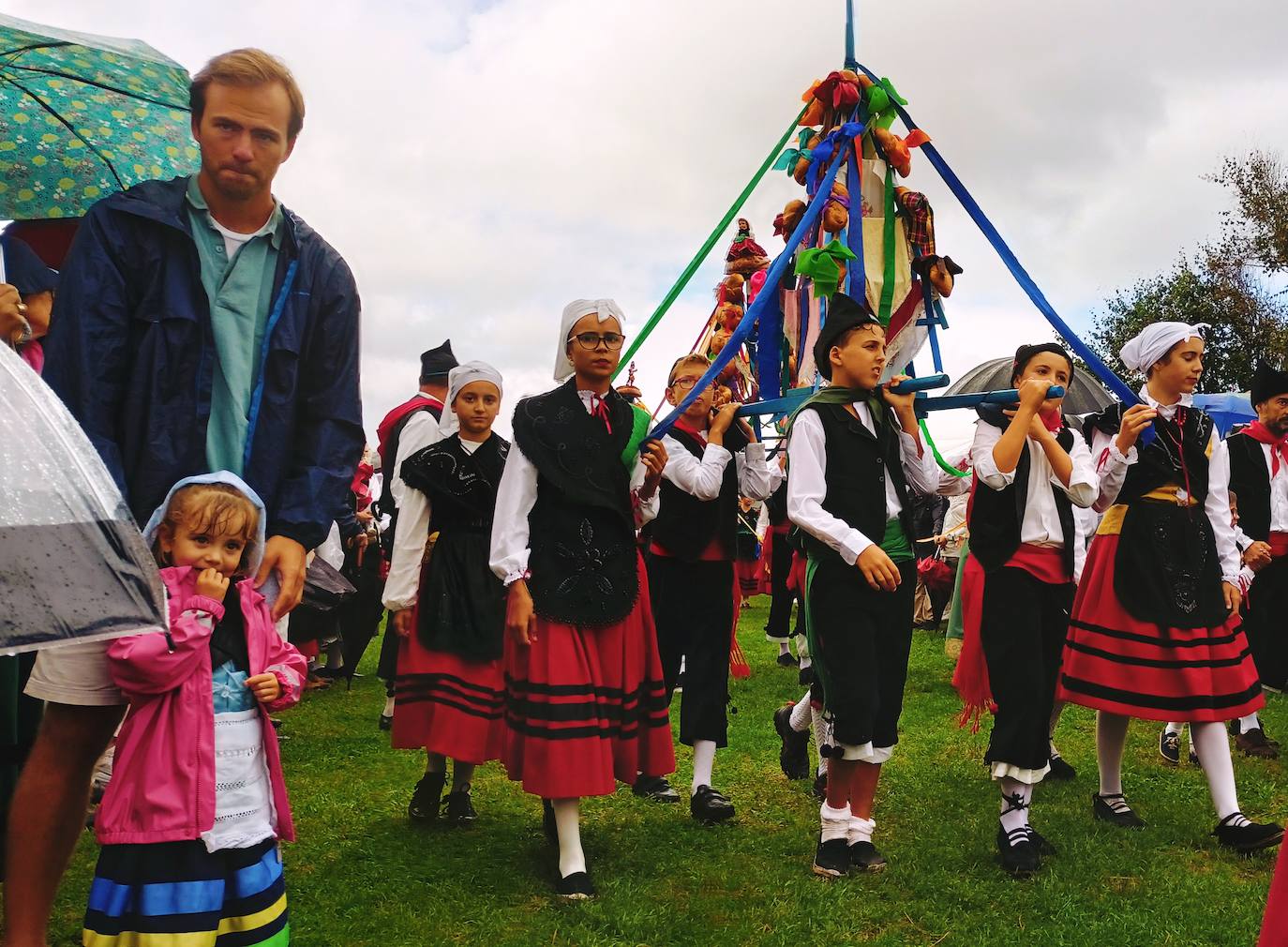 Romería por todo lo alto en Cadavedo con La Regalina