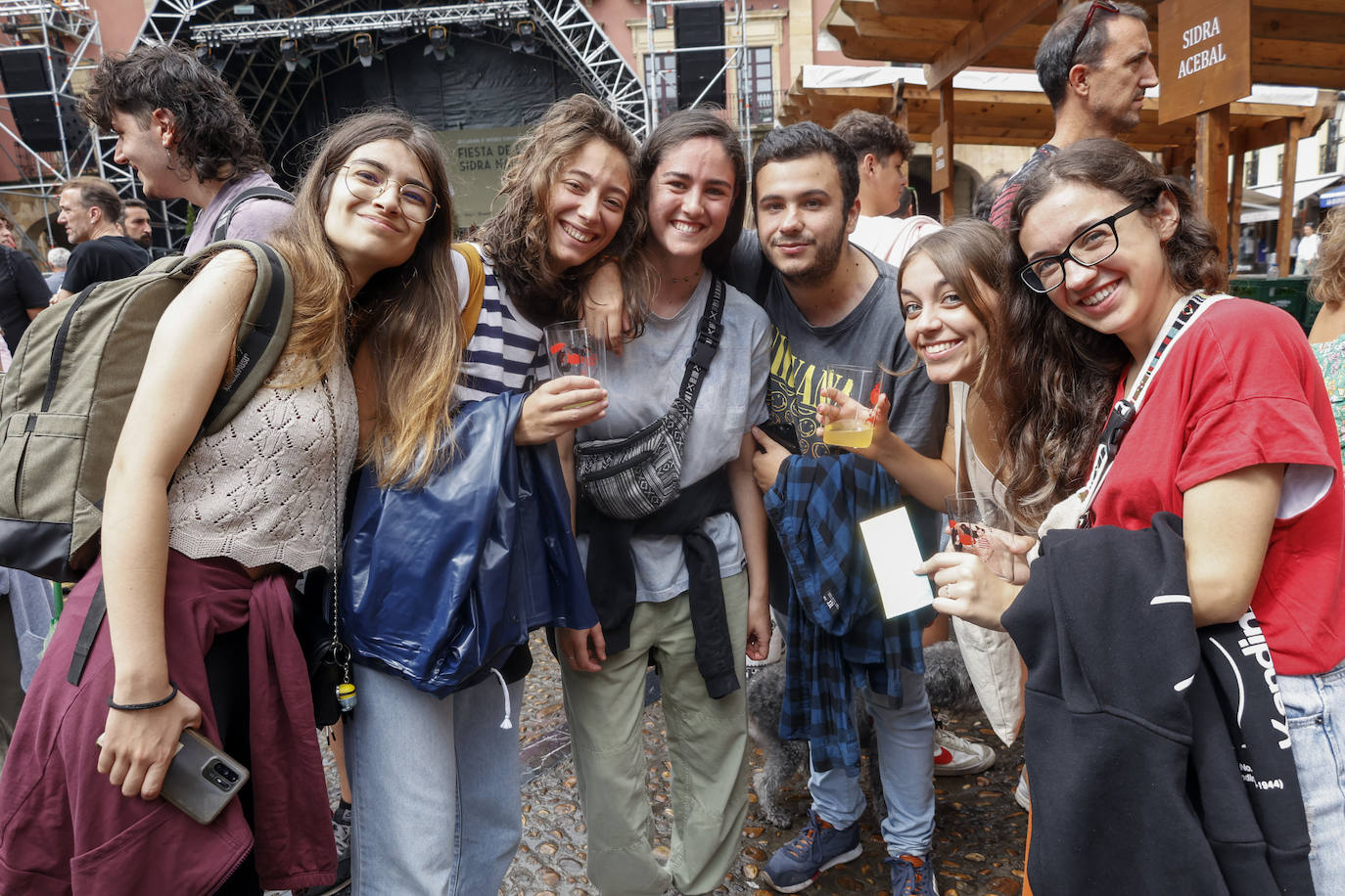 Fiesta sidrera en Gijón con sabor a Sidra Camín