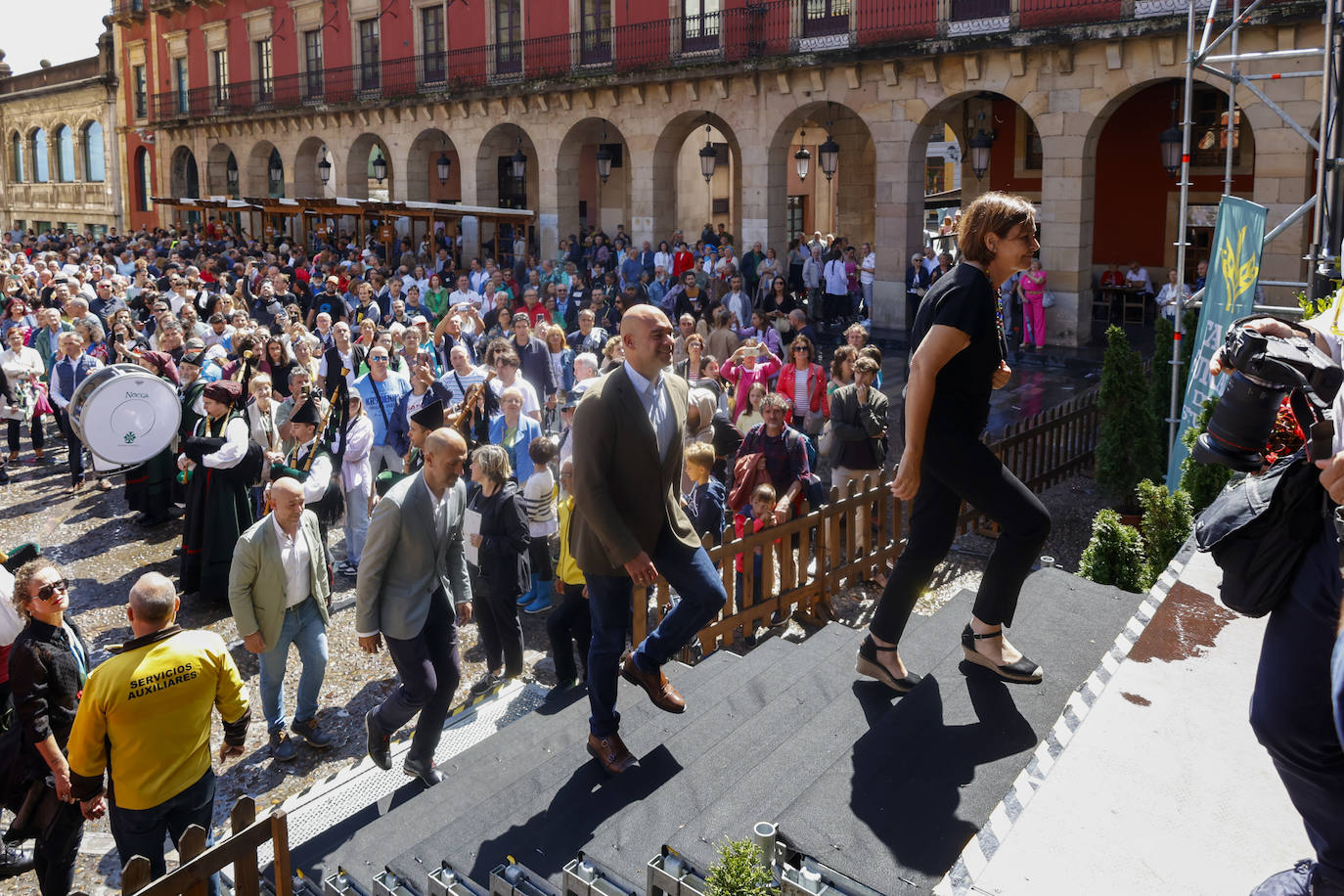 Fiesta sidrera en Gijón con sabor a Sidra Camín