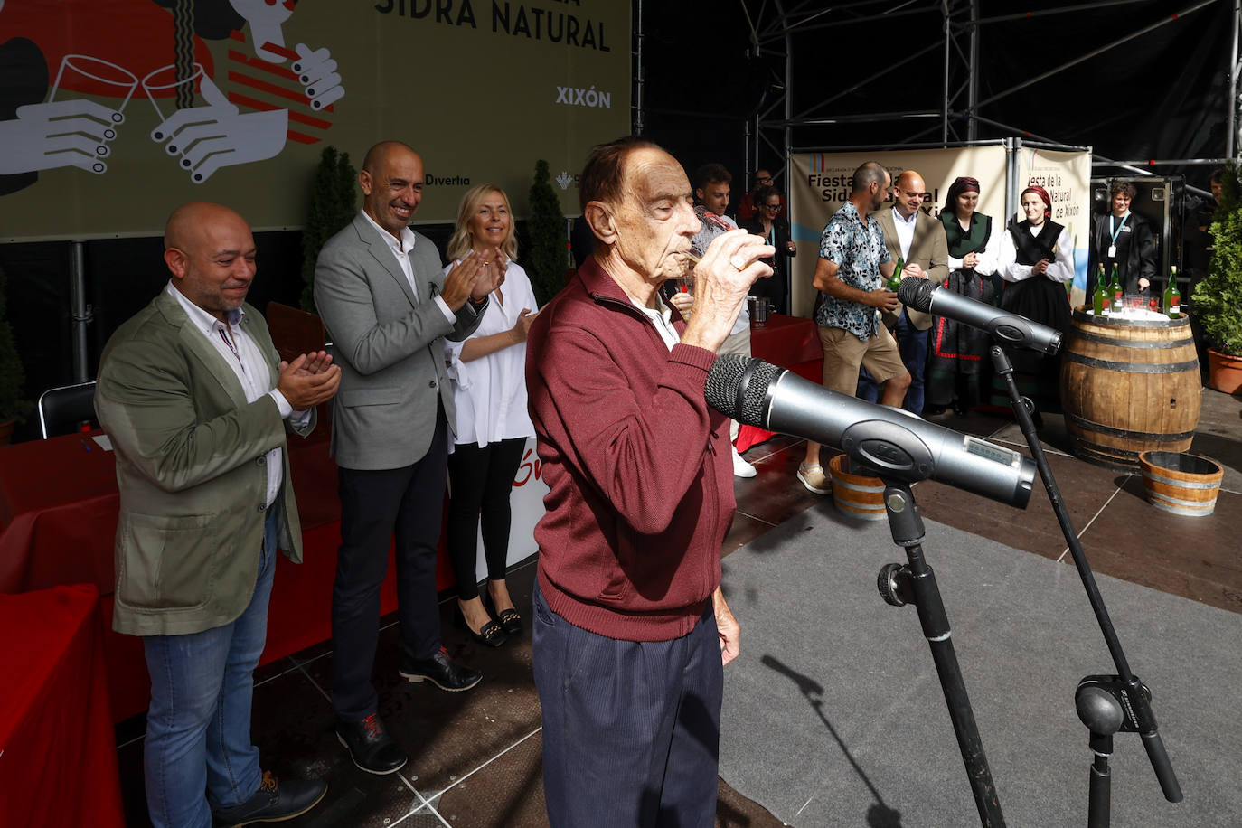 Fiesta sidrera en Gijón con sabor a Sidra Camín