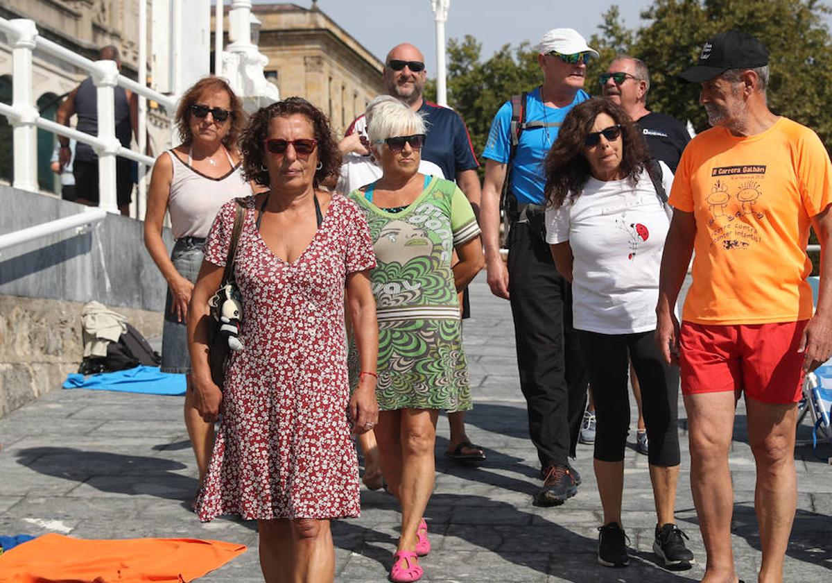 Los afectados por la prohibición al baño han recogida ya más de 40 firmas para presentar al Ayuntamiento a modo de protesta.