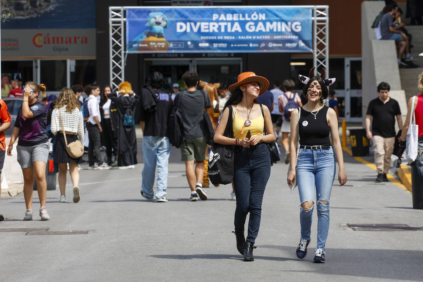 El mundo del &#039;cosplay&#039; inunda la CometCon de Gijón