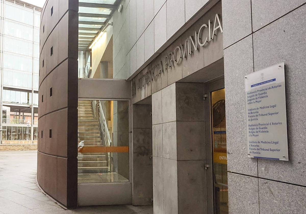 Siete años y ocho meses de cárcel por agredir y violar a su novia de 17 años