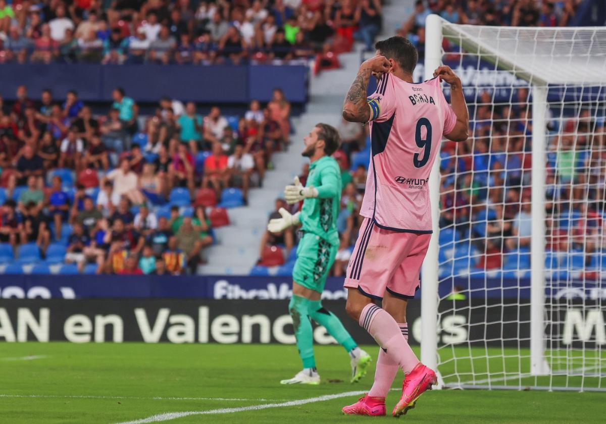 Borja Bastón se reivindicó con su primer gol de la temporada.