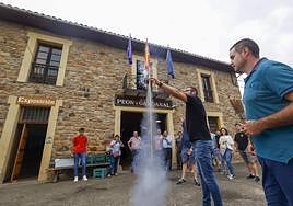 Voladores y culines de sidra: así fue la emocionante celebración de Arroes, Peón y Candanal