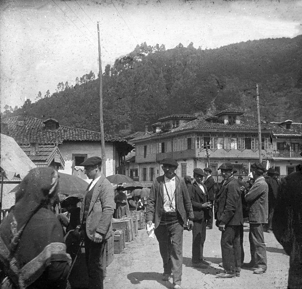 Mieres. El mercado