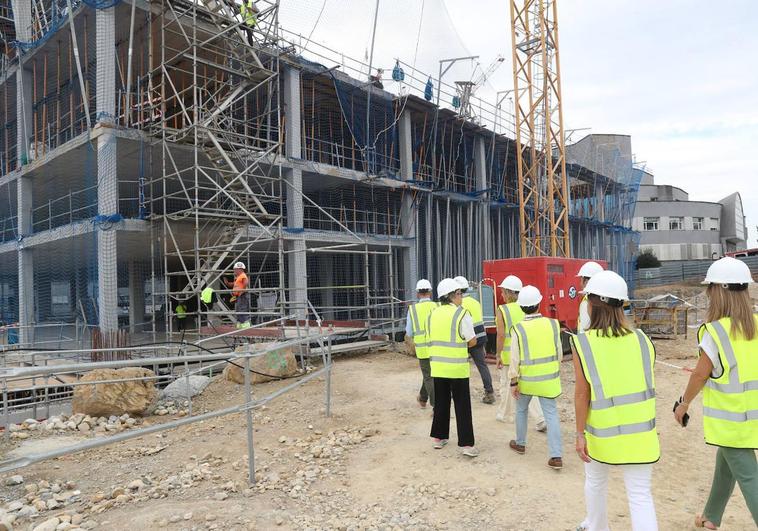 Las obras de ampliación del hospital de Cabueñes, este jueves.