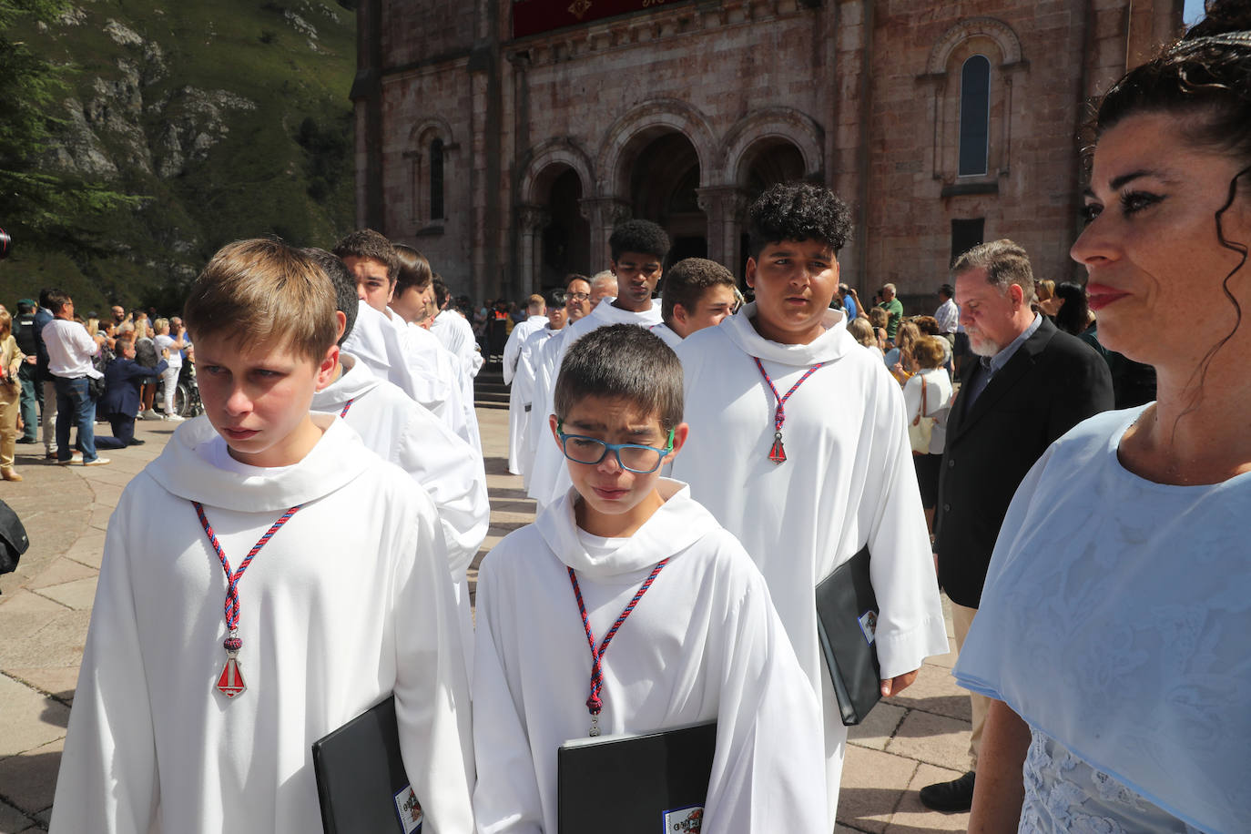 Reivindicación y tradición en la misa por la Santina