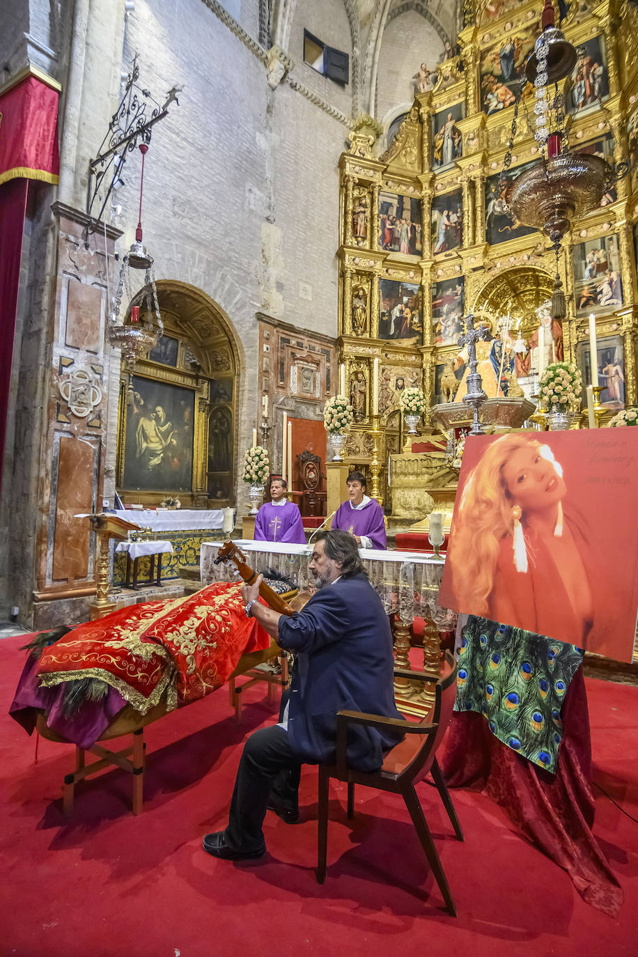 Multitudinario adiós a María Jiménez, una «artista inmortal»