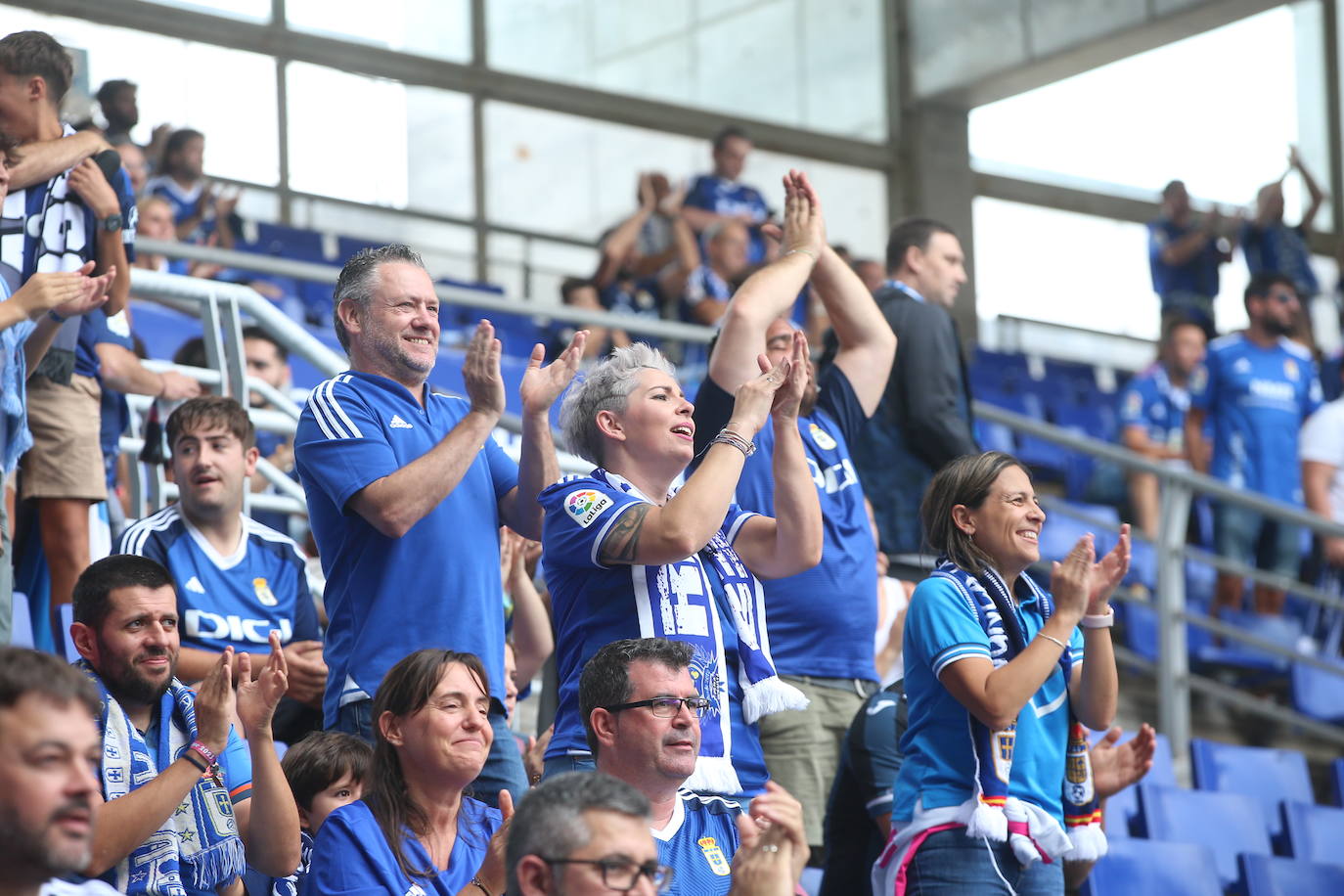 ¿Estuviste viendo el Oviedo - Sporting en el Tartiere? ¡Búscate en las fotos!