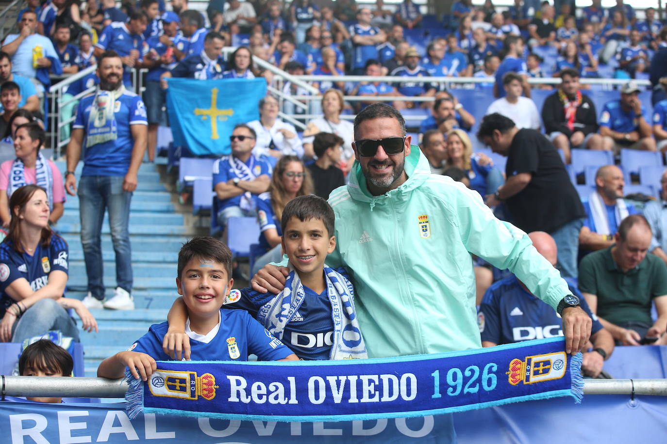 ¿Estuviste viendo el Oviedo - Sporting en el Tartiere? ¡Búscate en las fotos!