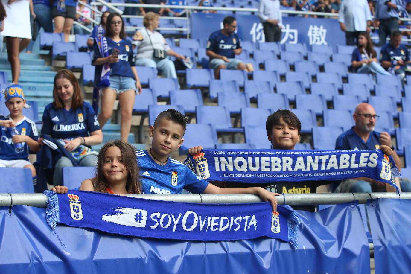 ¿Estuviste viendo el Oviedo - Sporting en el Tartiere? ¡Búscate en las fotos!