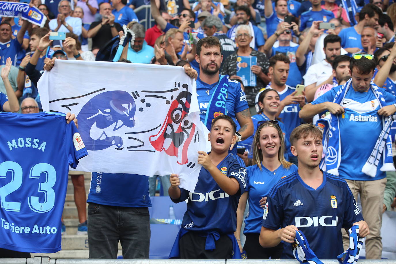 ¿Estuviste viendo el Oviedo - Sporting en el Tartiere? ¡Búscate en las fotos!