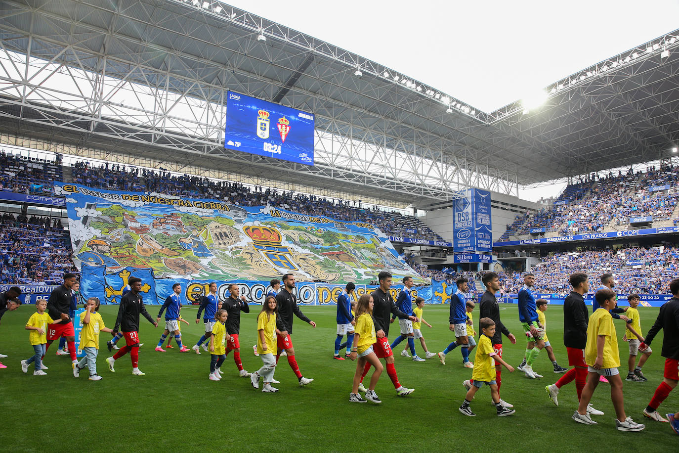 El partido entre el Oviedo y el Sporting, en imágenes
