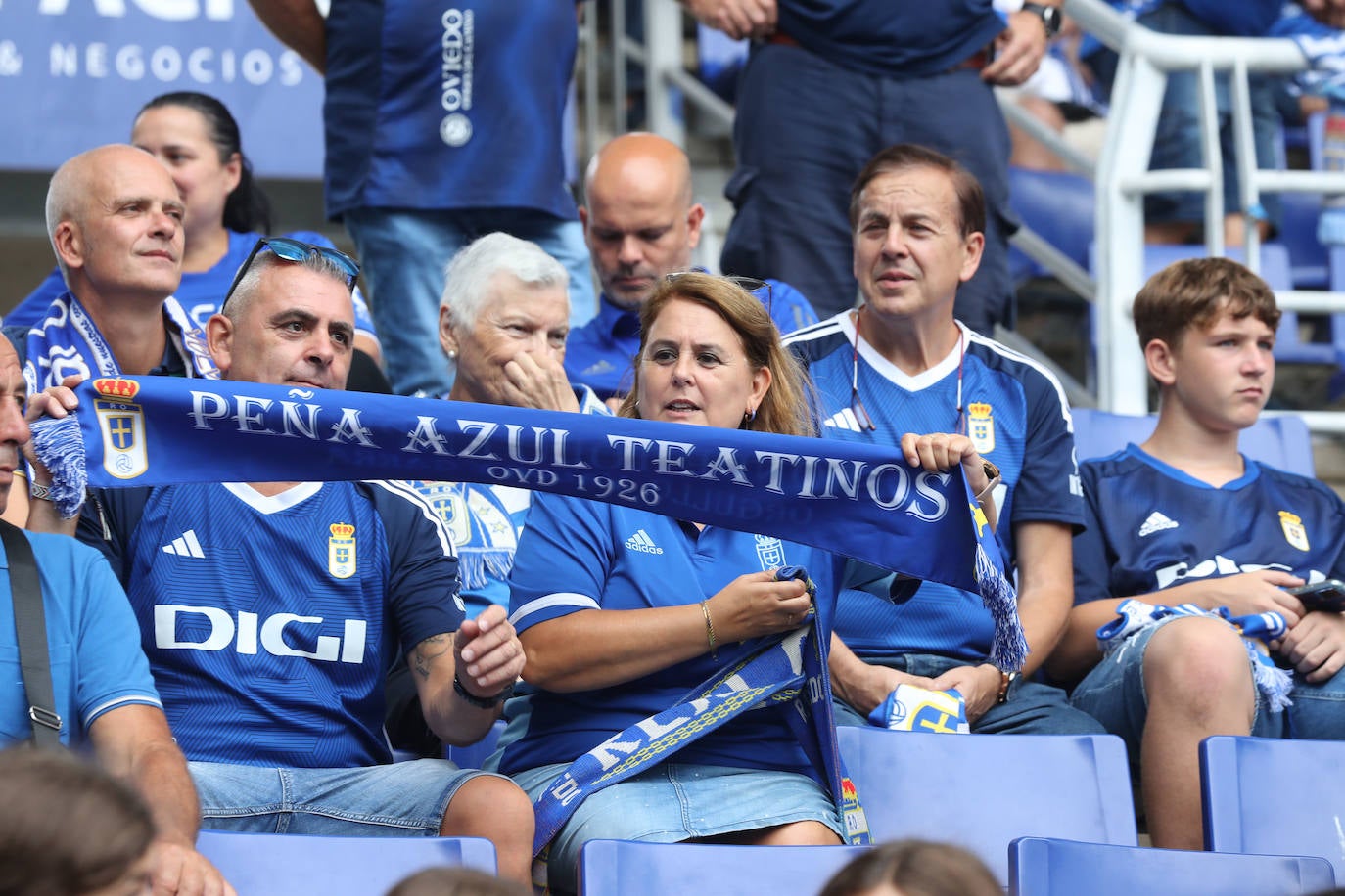 ¿Estuviste viendo el Oviedo - Sporting en el Tartiere? ¡Búscate en las fotos!
