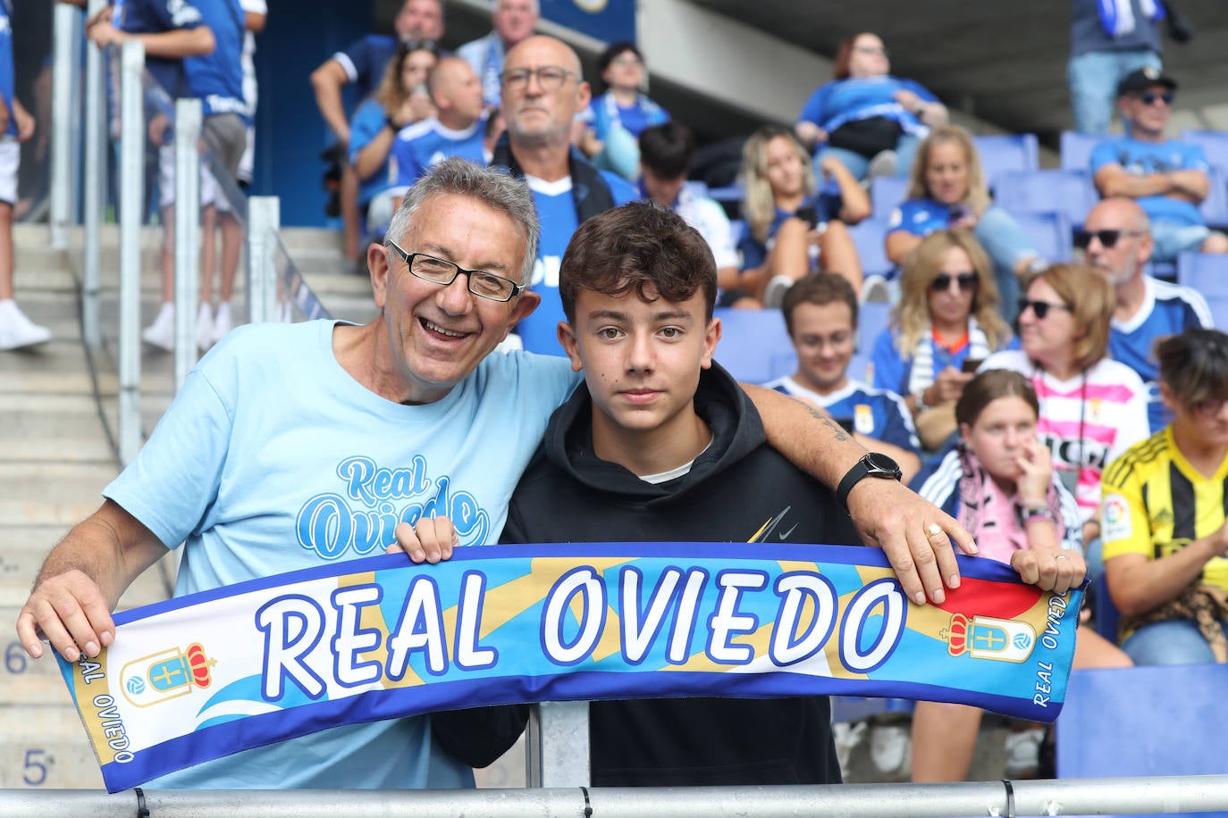 ¿Estuviste viendo el Oviedo - Sporting en el Tartiere? ¡Búscate en las fotos!