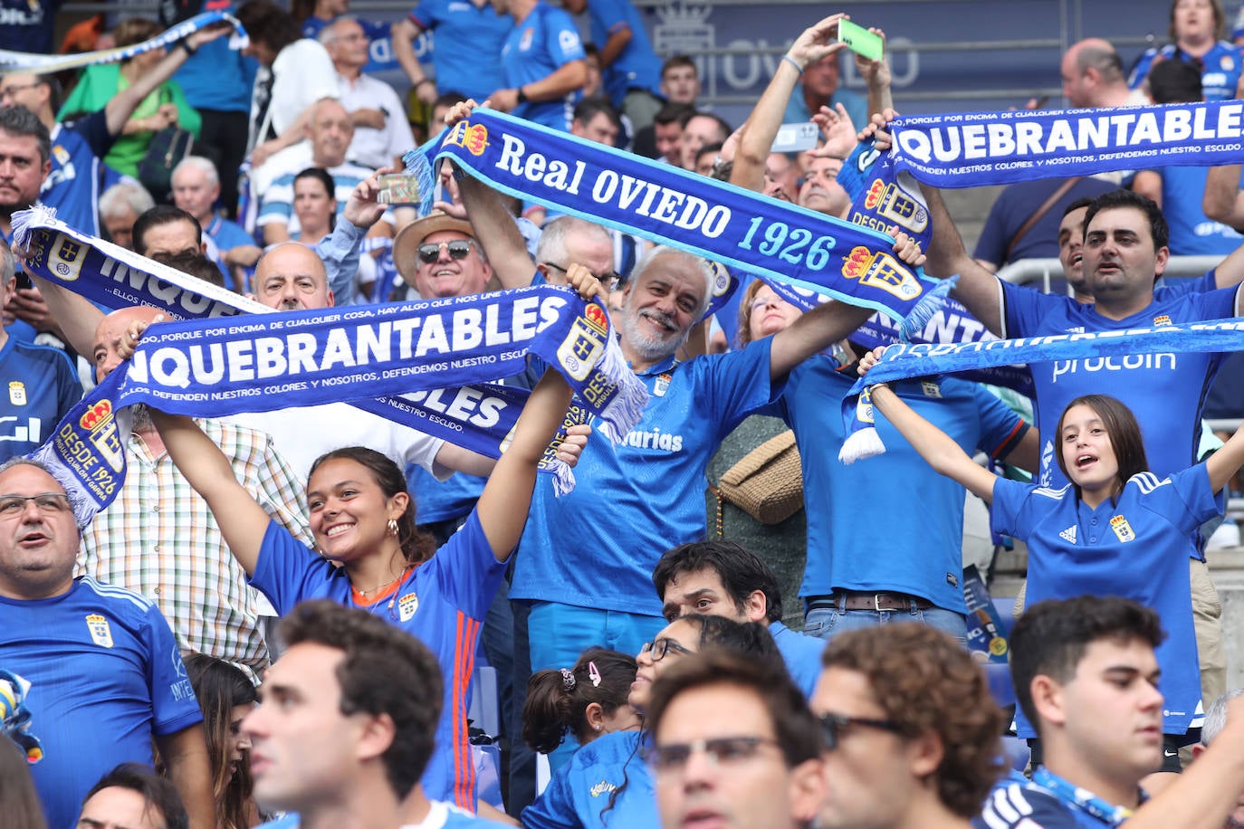 ¿Estuviste viendo el Oviedo - Sporting en el Tartiere? ¡Búscate en las fotos!