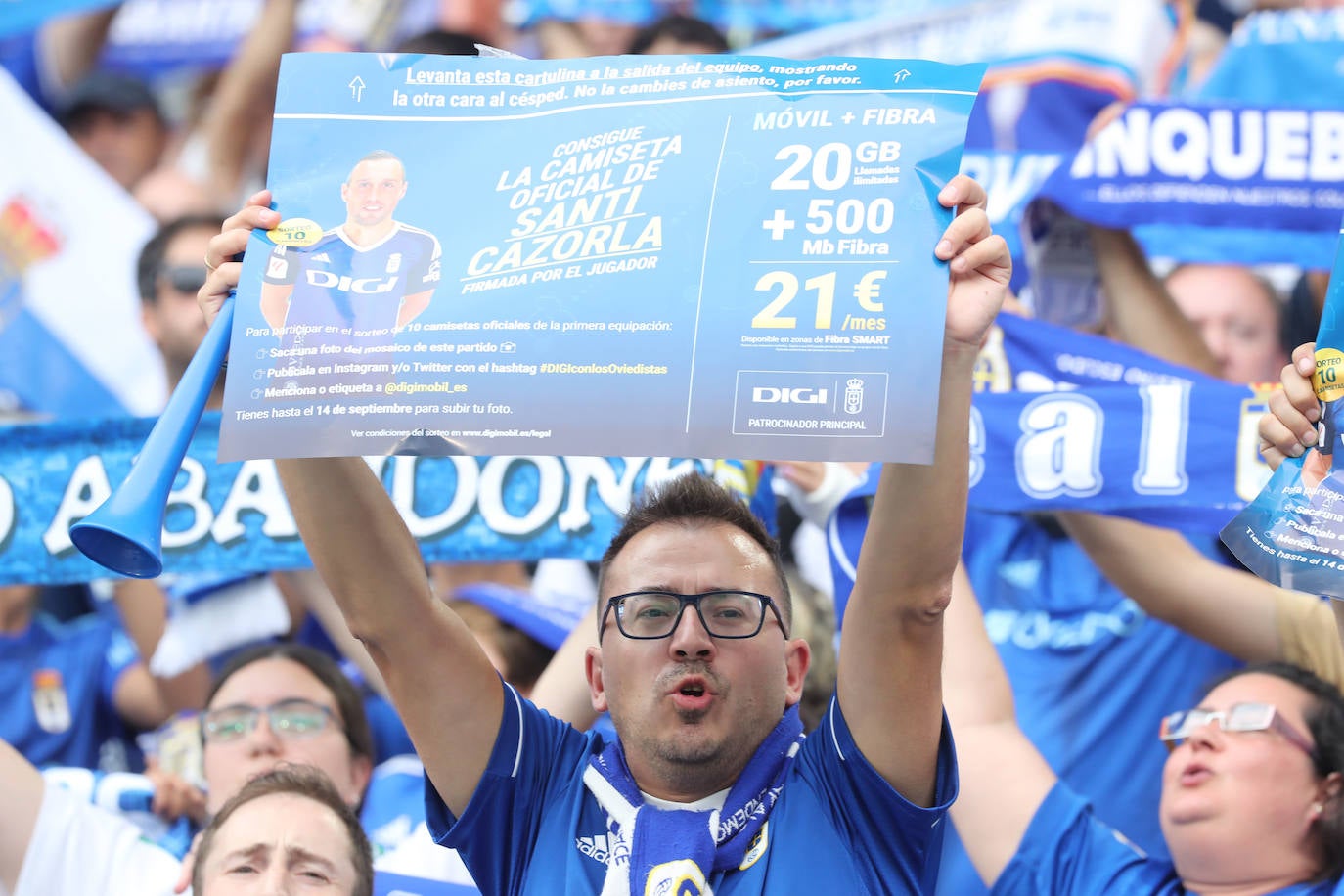 ¿Estuviste viendo el Oviedo - Sporting en el Tartiere? ¡Búscate en las fotos!