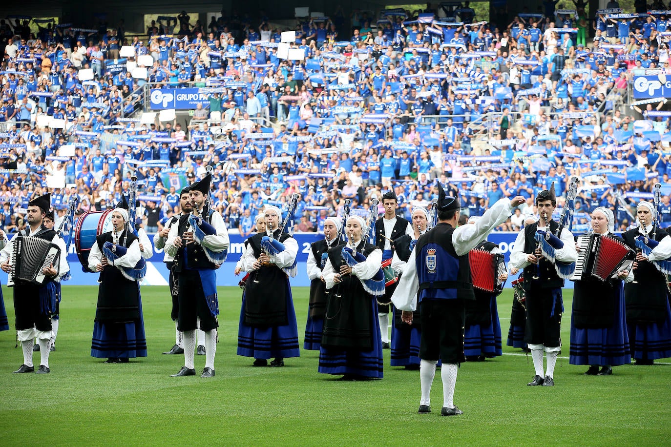 El partido entre el Oviedo y el Sporting, en imágenes