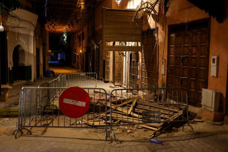 Segunda noche al raso por un terremoto que lo ha devastado todo