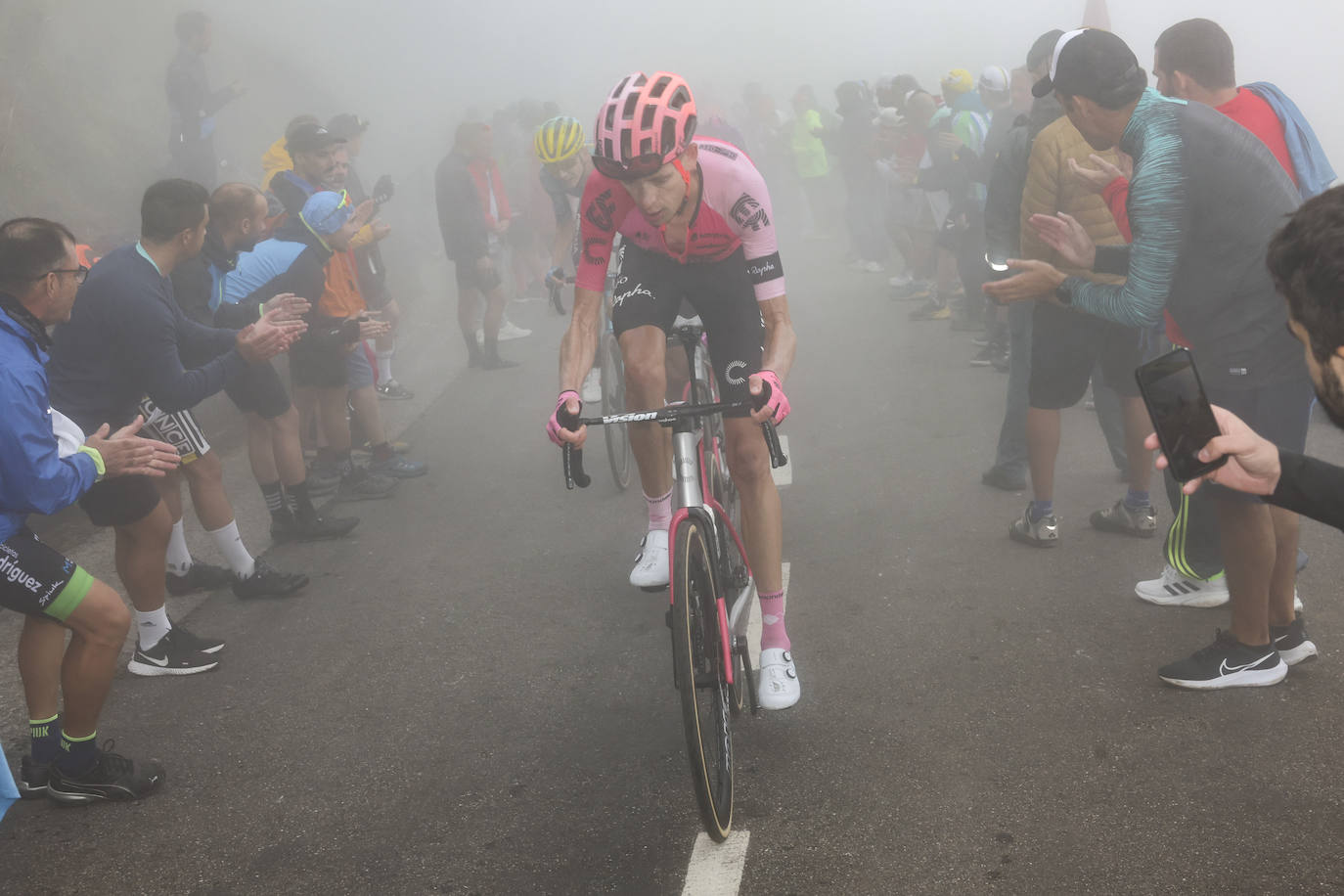 La subida al Angliru, en imágenes