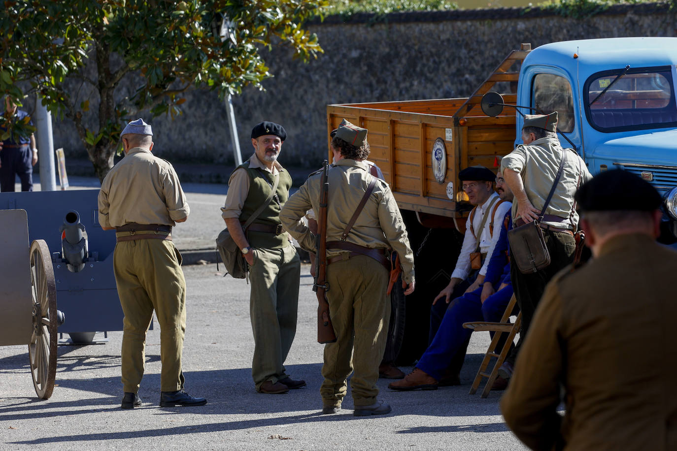 Un viaje a las trincheras para no olvidar la dureza de la Guerra Civil