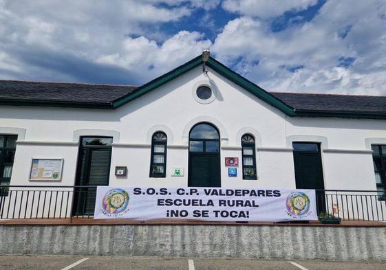 Educación «no ve posible» devolver al Colegio de Valdepares una unidad en Primaria: «No cumplen la ratio establecida»