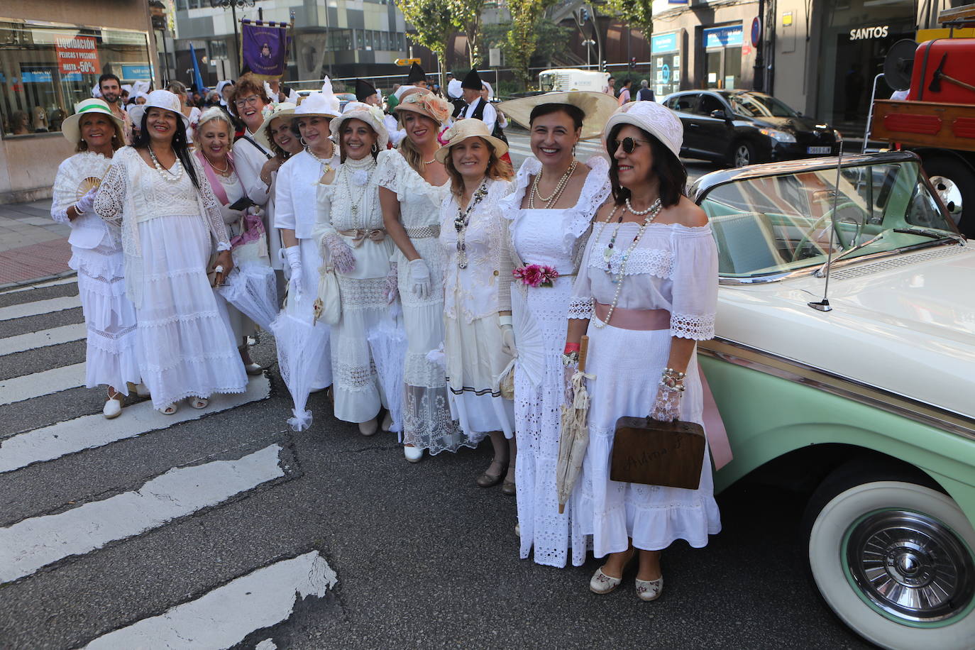 Todas las imágenes del desfile del Día de América en Oviedo