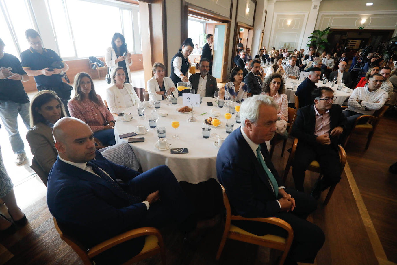 Barbón desgrana los ejes fundamentales de su Gobierno