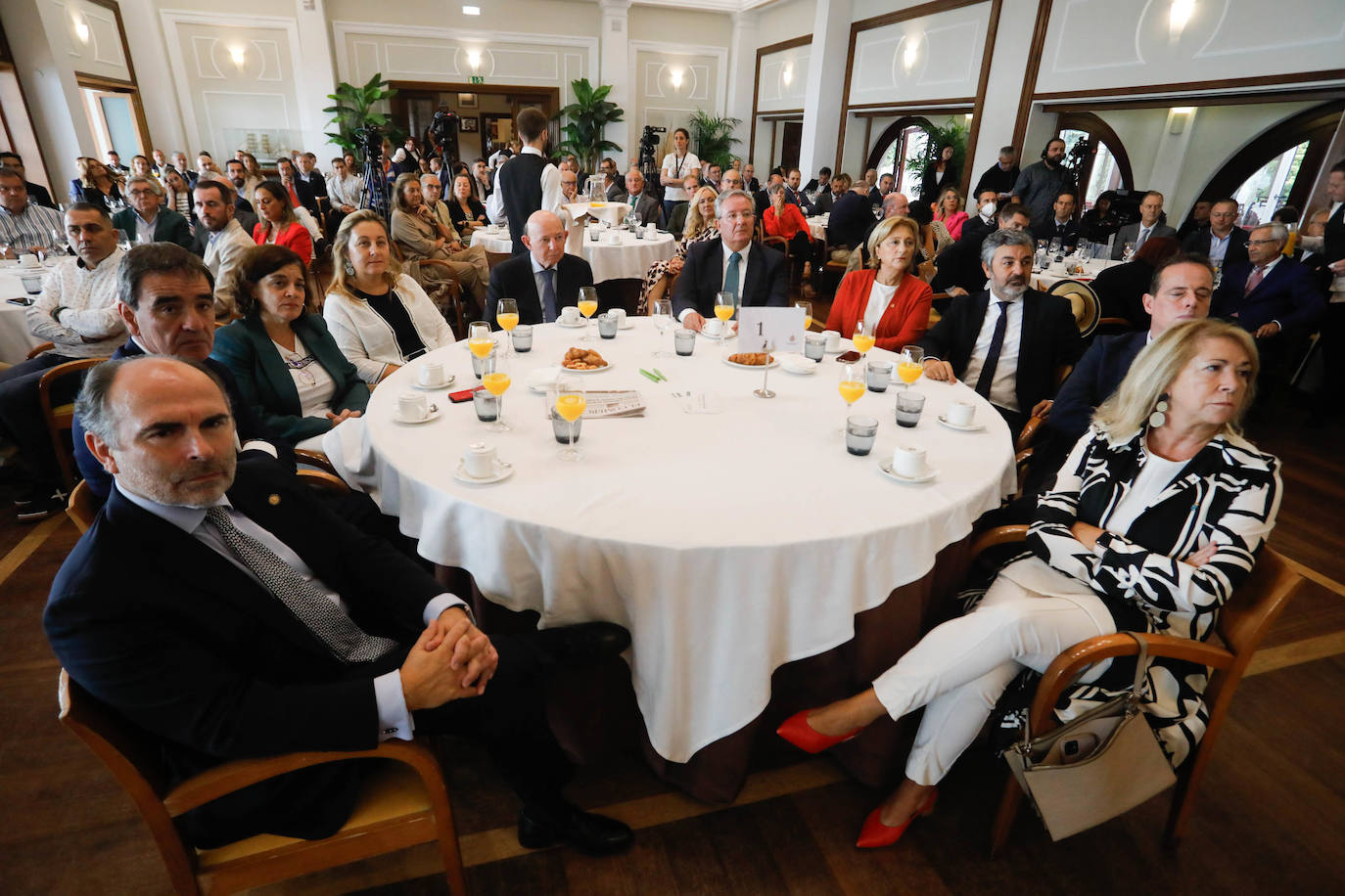 Barbón desgrana los ejes fundamentales de su Gobierno