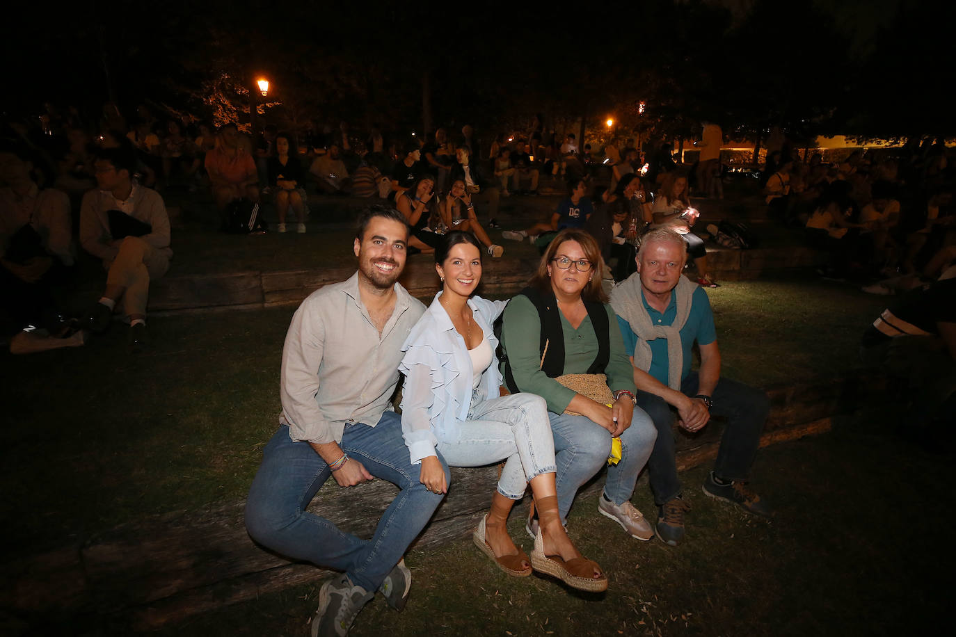 Oviedo estalla en su gran noche de fuegos artificiales
