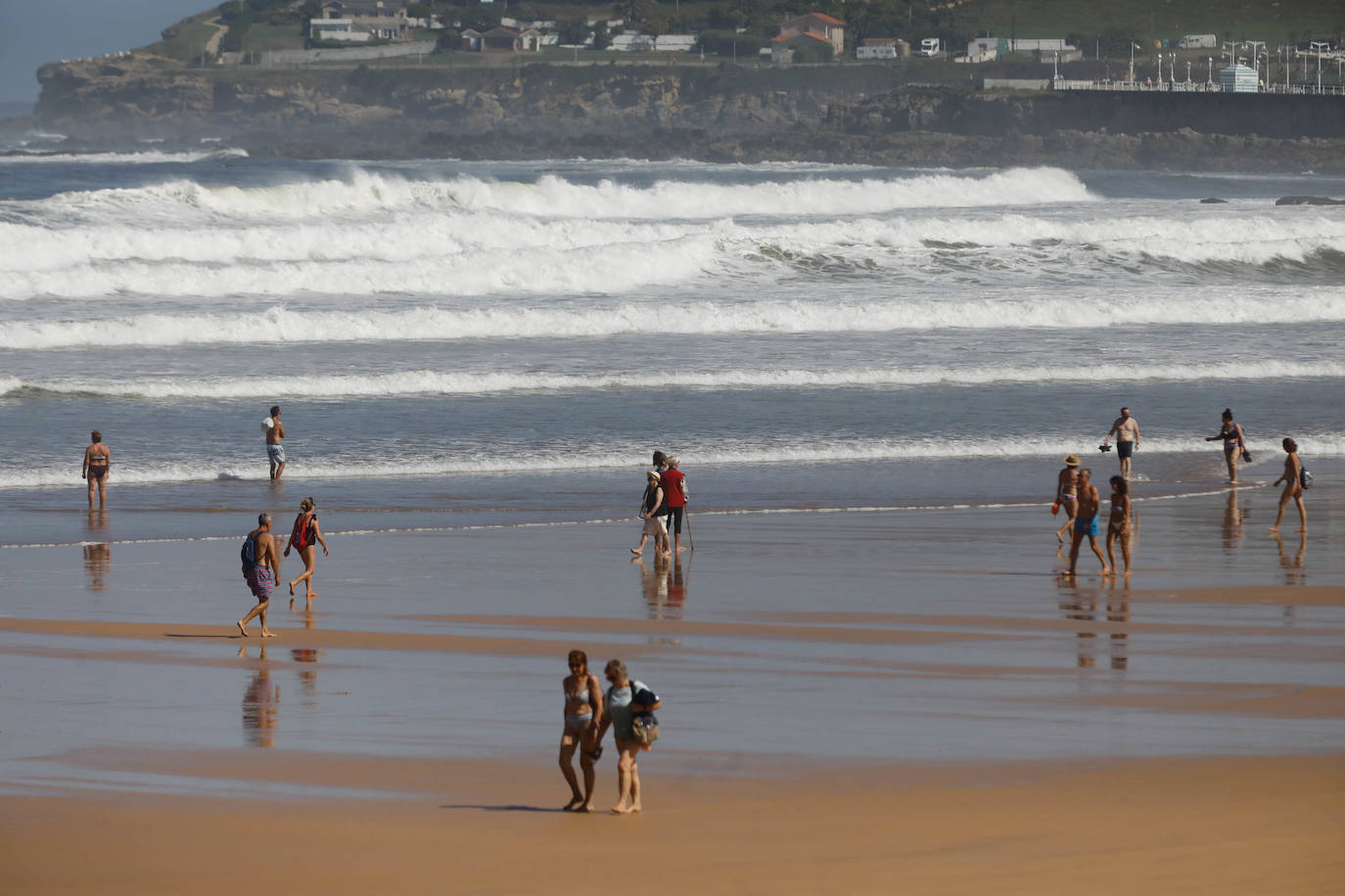 El verano se despide a lo grande en Gijón