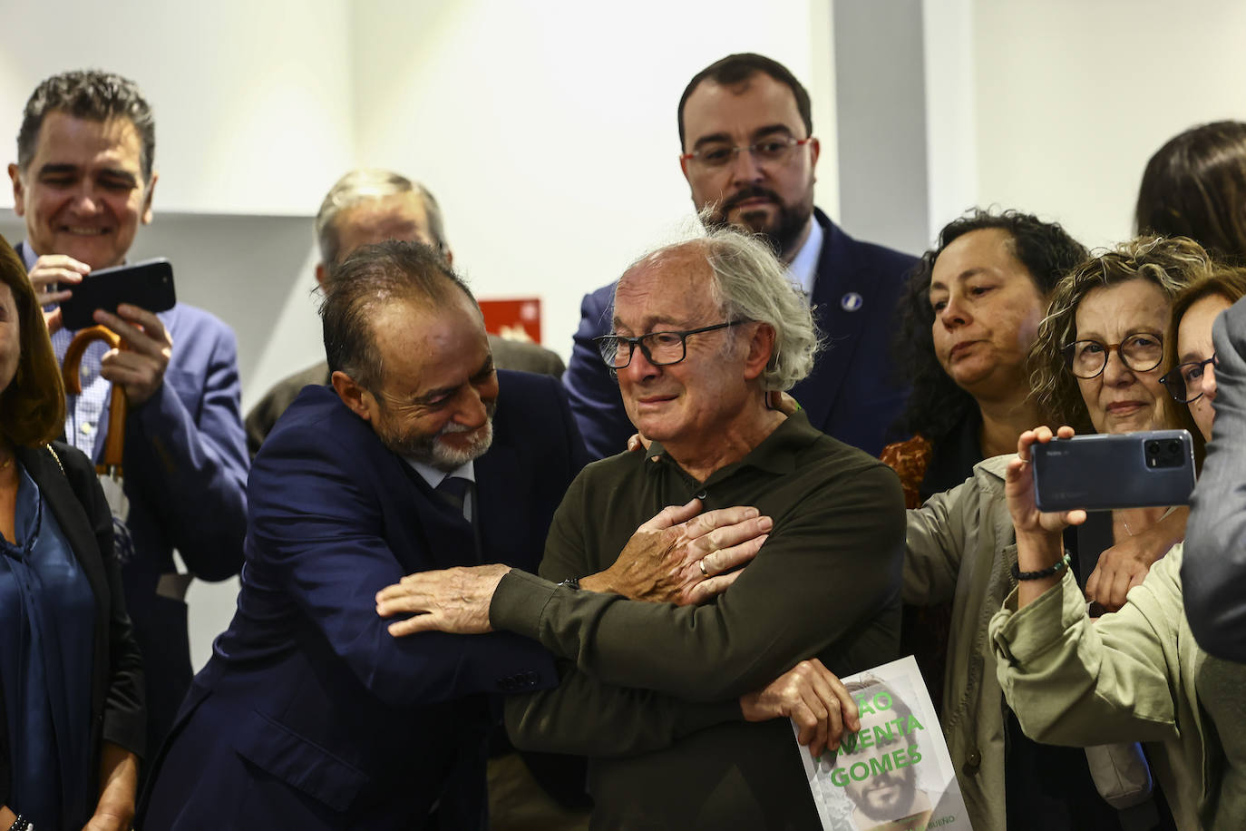 Así ha sido la inauguración de la Central Artística de Bueño