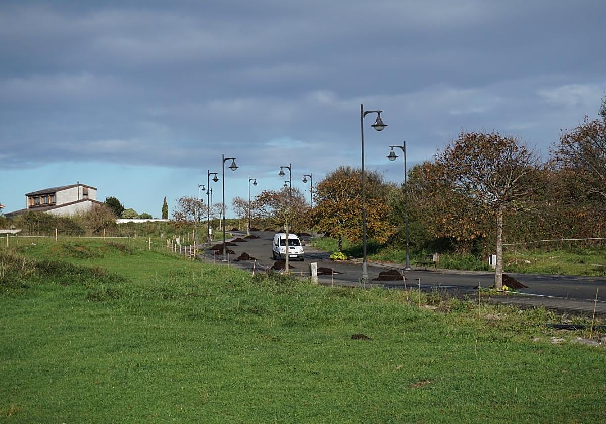Los terrenos de La Talá se encuentran en la salida de la villa de Llanes en dirección a Poo.
