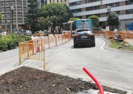 Obras del carril bus en la avenida de la Costa el pasado mes de junio.