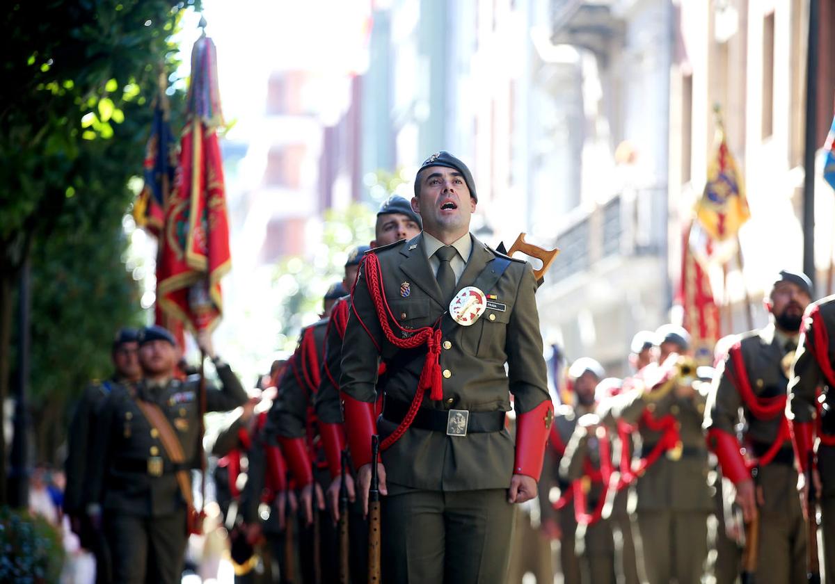 Así ha sido el homenaje al Cabo Noval en Oviedo