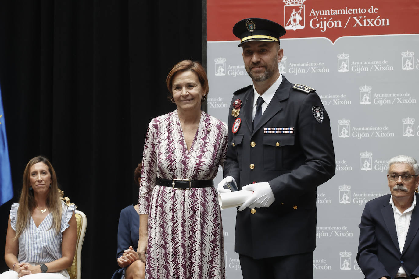 Homenajes y distinciones por el patrón de la Policía Local