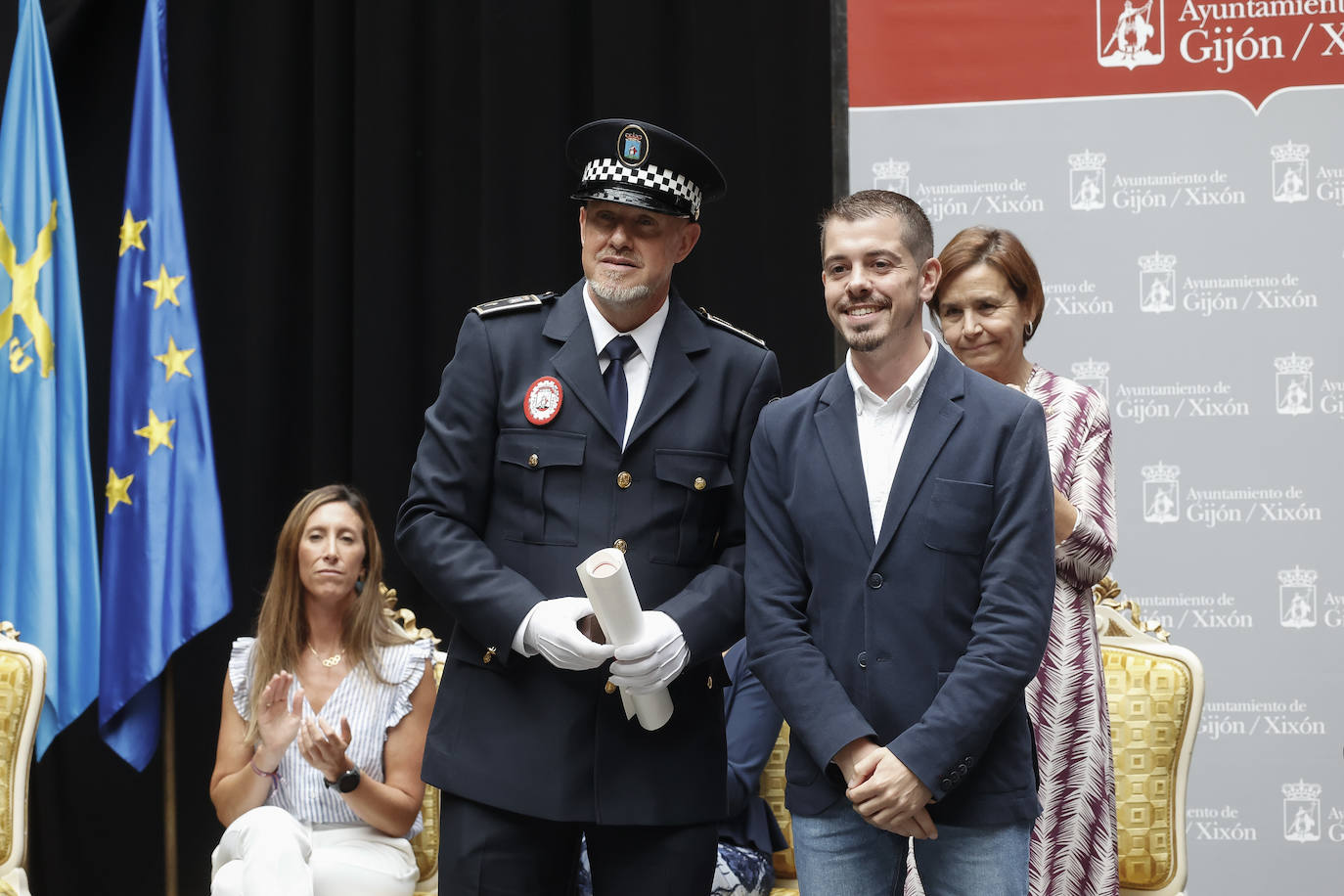 Homenajes y distinciones por el patrón de la Policía Local