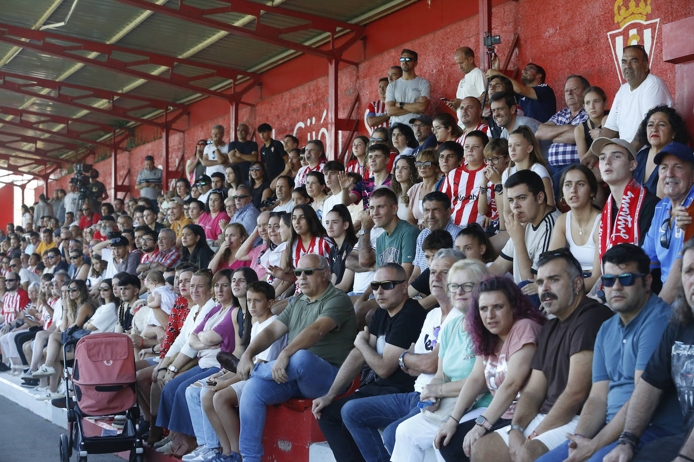 Las mejores imágenes del derbi asturiano femenino Sporting - Oviedo