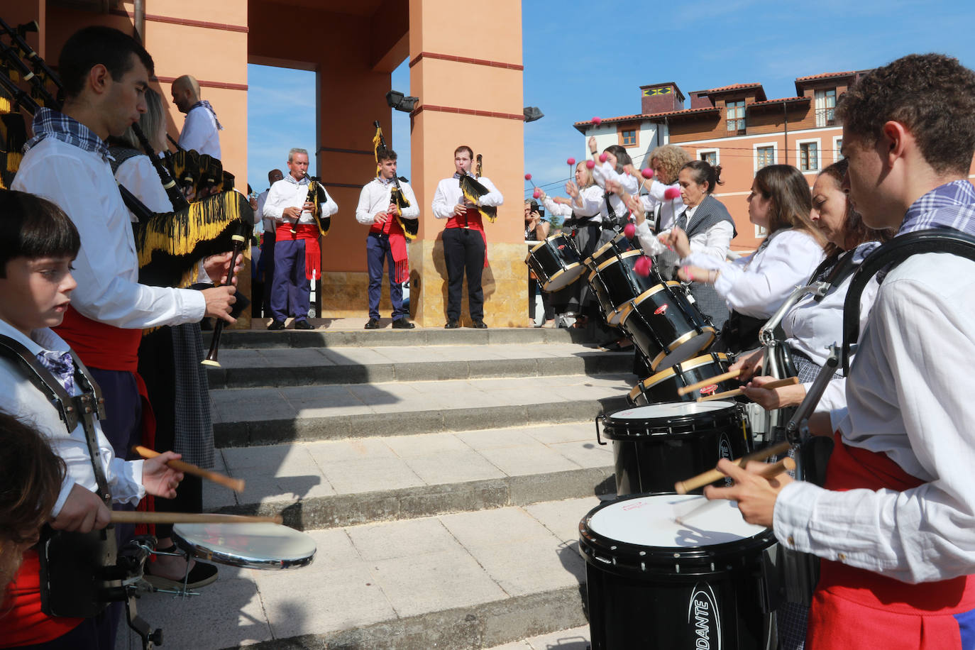 Cudillero celebra la Fiesta Literaria de la Mar
