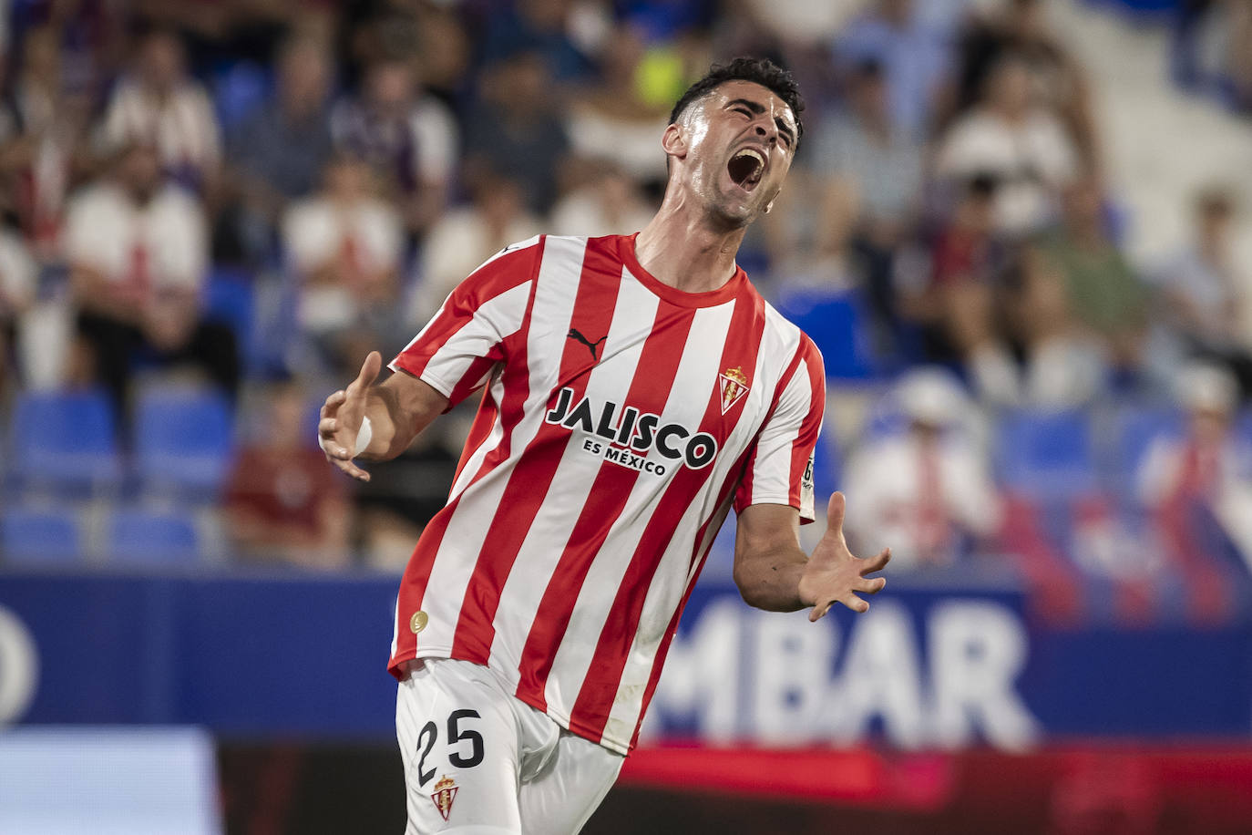 Las mejores imágenes del Huesca - Sporting