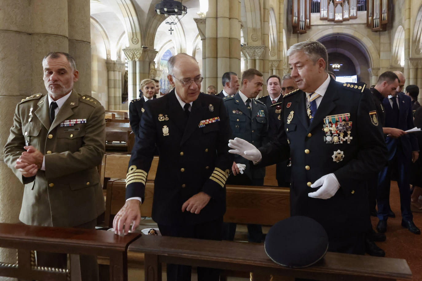 Devoción y honores en Gijón por los Santos Custodios