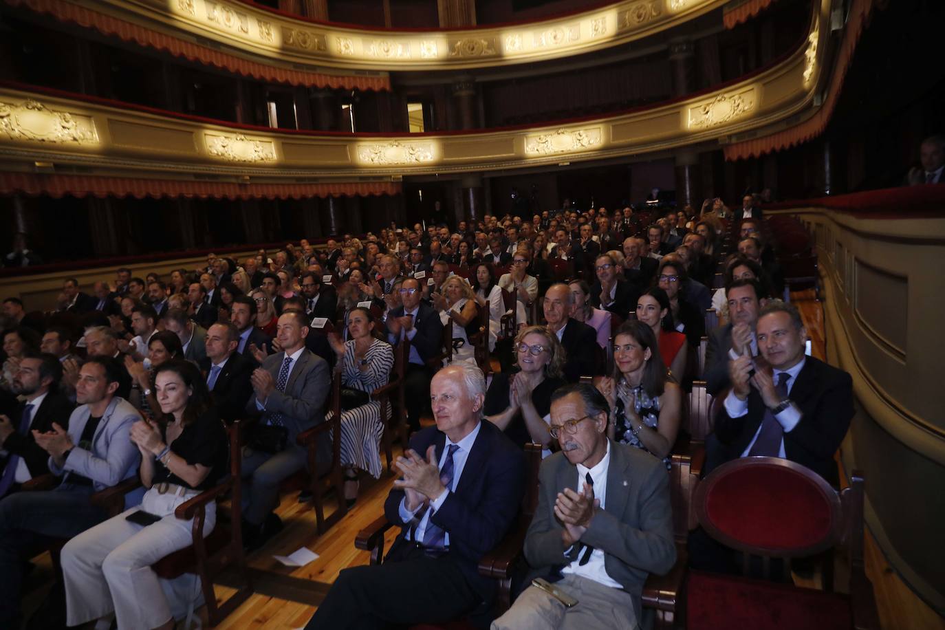 La empresa familiar rinde homenaje a «los cien primeros años de ALSA»