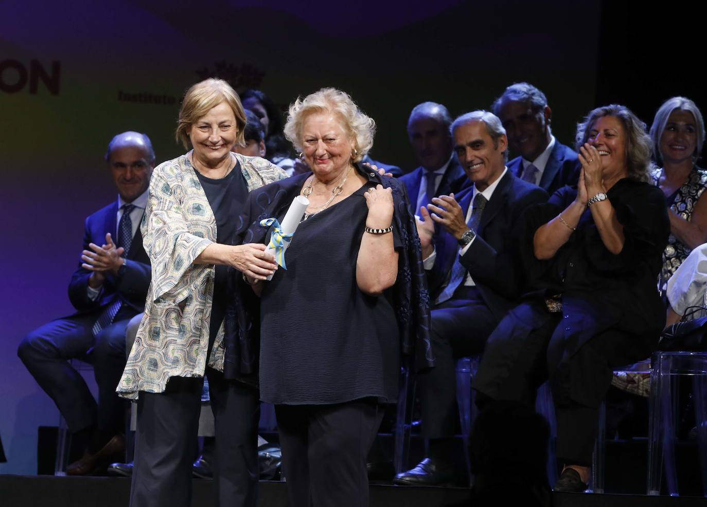 La empresa familiar rinde homenaje a «los cien primeros años de ALSA»