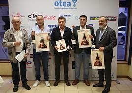 Raúl Teimil, José Manuel García, José Luis Álvarez Almeida, José Luis Fontaniella y Alfredo García Quintana, durante la presentación, en Oviedo, de la Fiesta de la Vendimia.