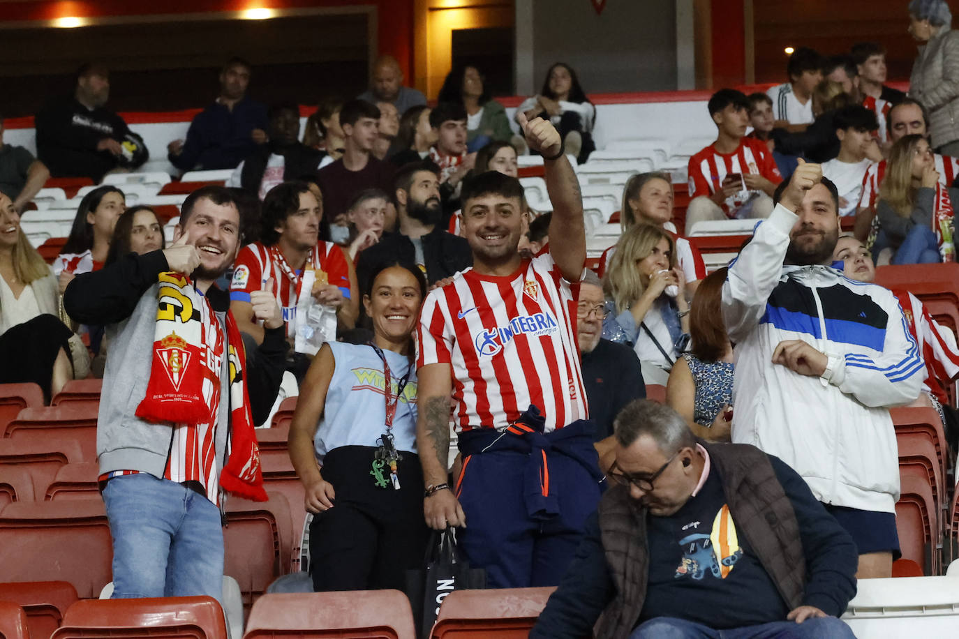 ¿Estuviste en el Sporting - Elche? ¡Búscate!