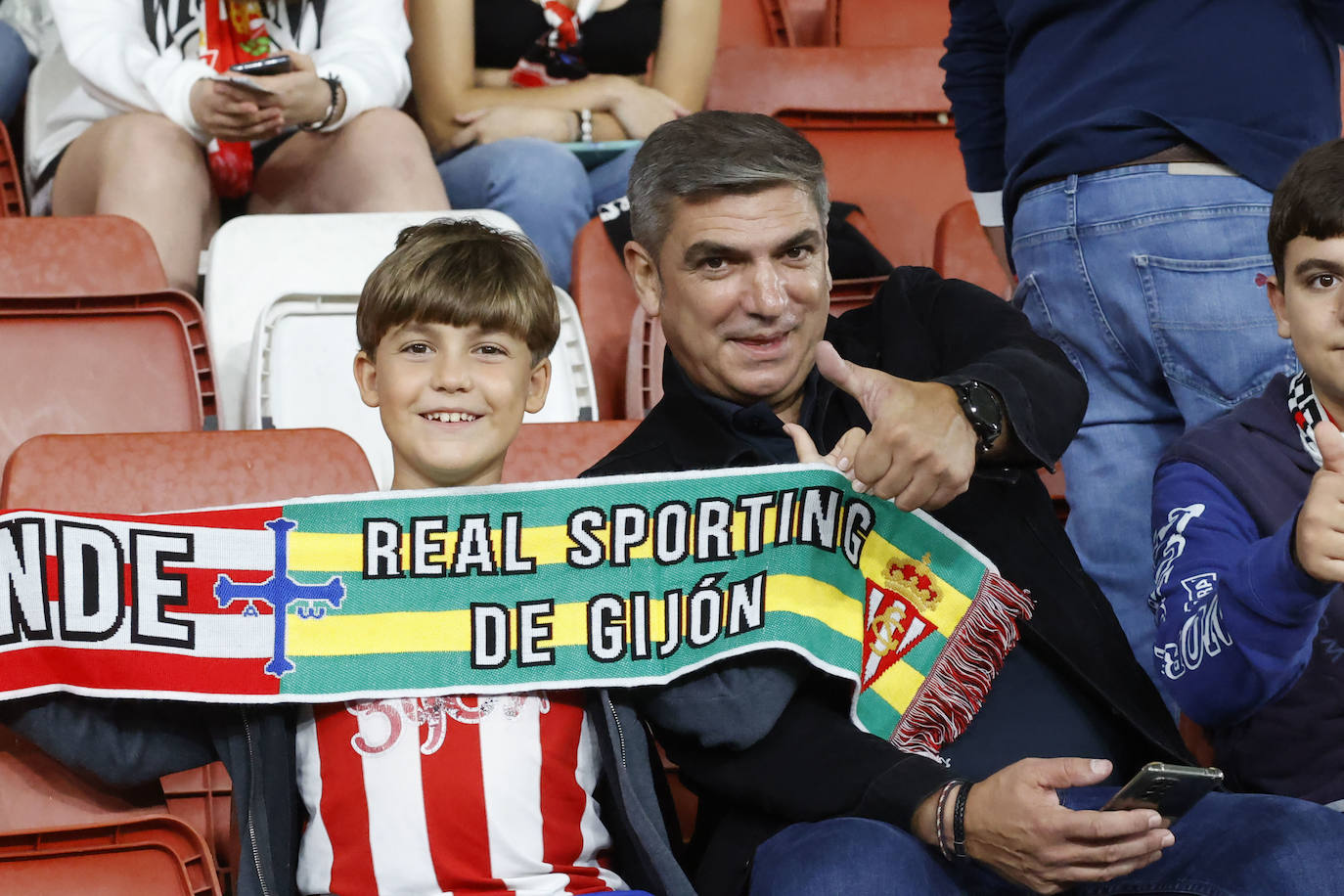 ¿Estuviste en el Sporting - Elche? ¡Búscate!