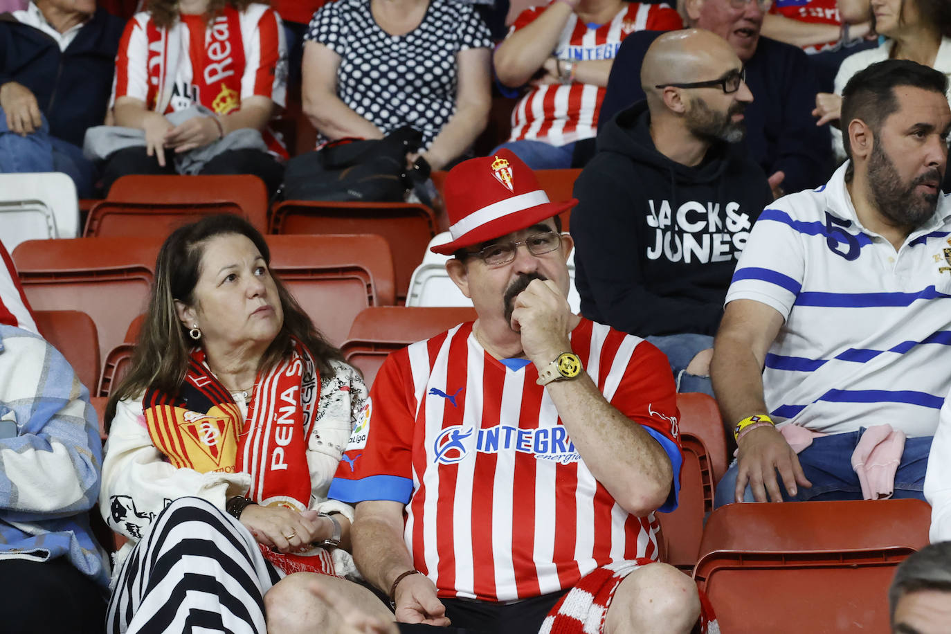 ¿Estuviste en el Sporting - Elche? ¡Búscate!